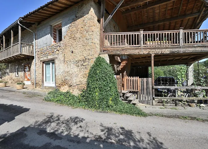 Au Milieu Des Chevaux Merens بيت للعطل